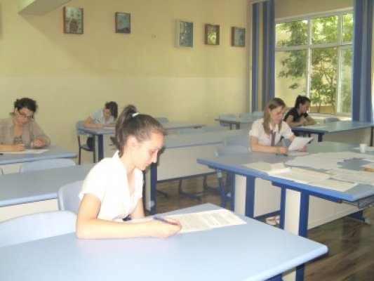 Doar 33 de elevi sunt experimentaţi la Limba Română